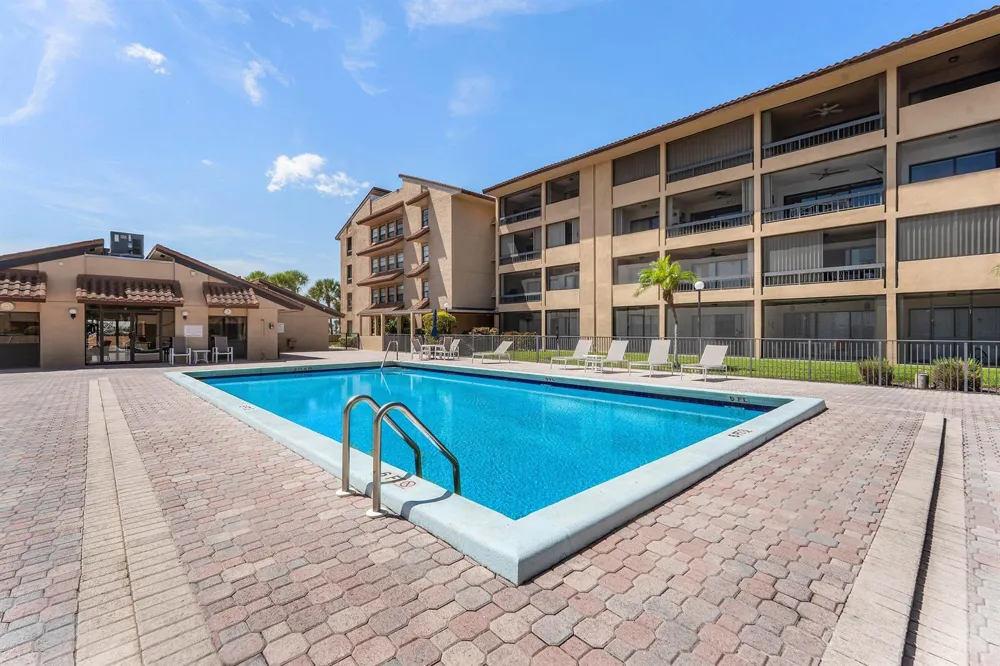 1030 Us Highway 1 #413 North Palm Beach, FL 33408