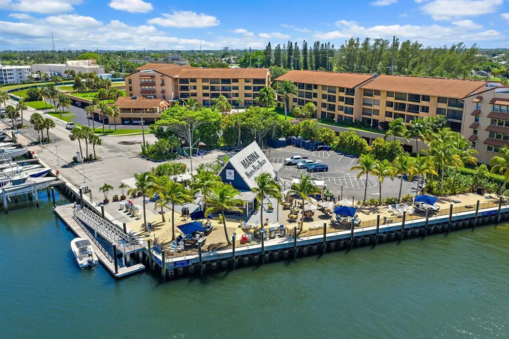 1030 Us Highway 1 #413 North Palm Beach, FL 33408