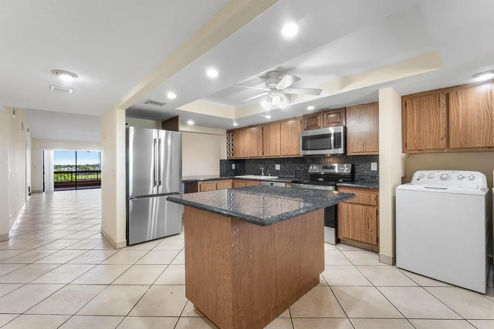 1030 Us Highway 1 #413 North Palm Beach, FL 33408