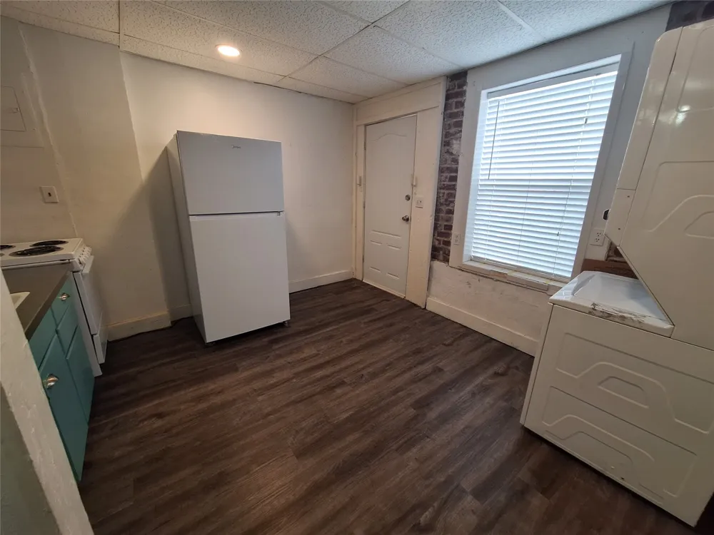 1124 W Main Street Collinsville, OK 74021