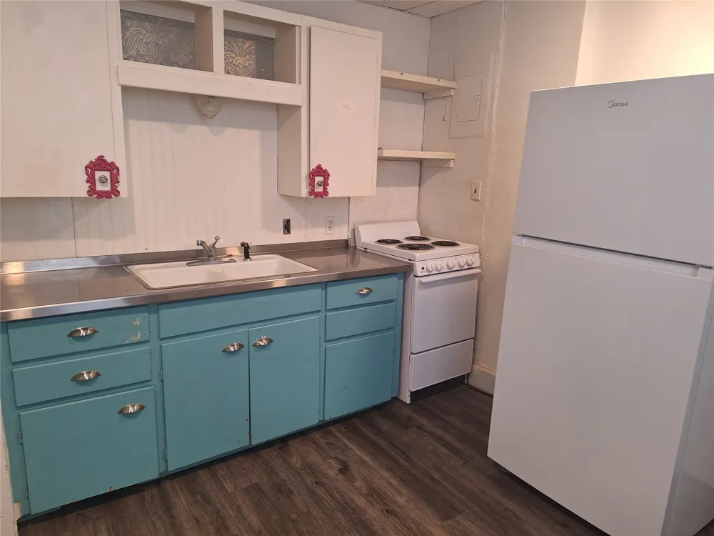 1124 W Main Street Collinsville, OK 74021