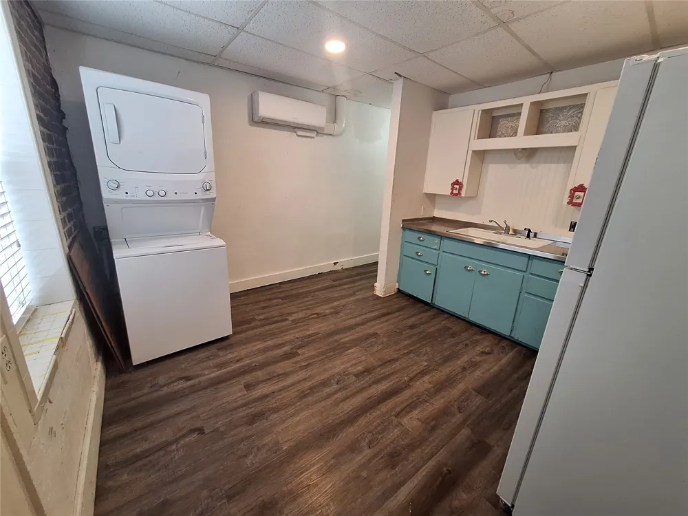 1124 W Main Street Collinsville, OK 74021