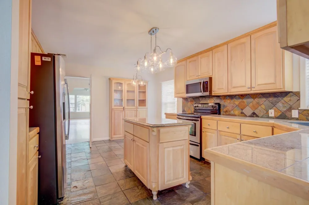 6307 Kenwood Avenue Dallas, TX 75214