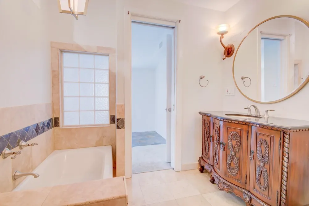 6307 Kenwood Avenue Dallas, TX 75214