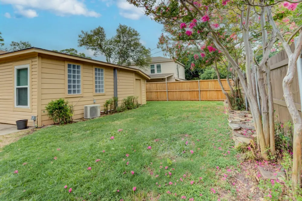 6307 Kenwood Avenue Dallas, TX 75214