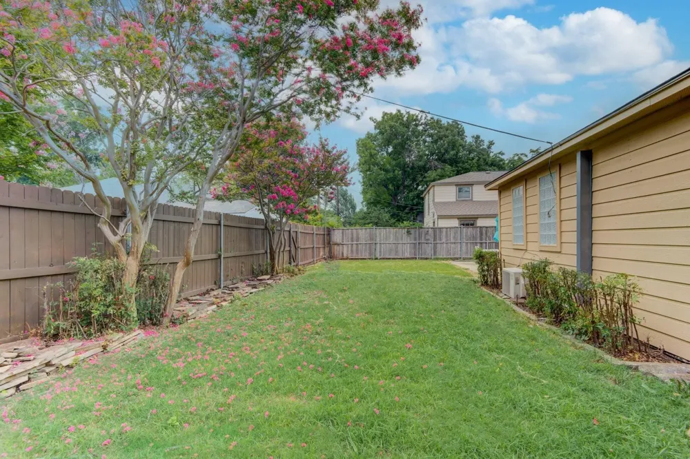 6307 Kenwood Avenue Dallas, TX 75214