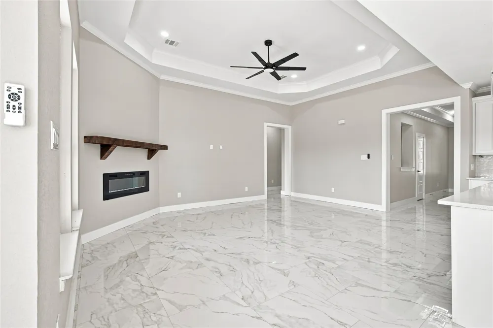 1606 Avenue Grand Prairie, TX 75051