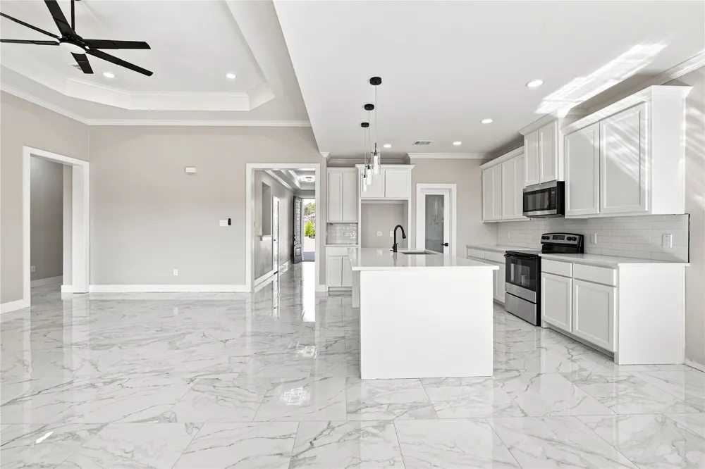 1606 Avenue Grand Prairie, TX 75051