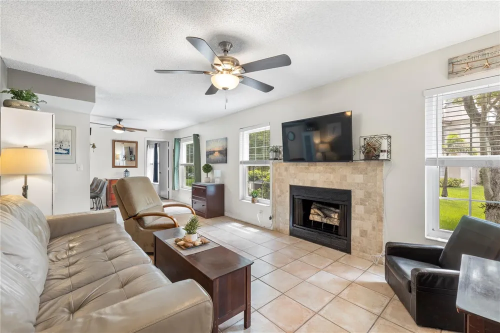 3016 BONAVENTURE CIRCLE #104 Palm Harbor, FL 34684