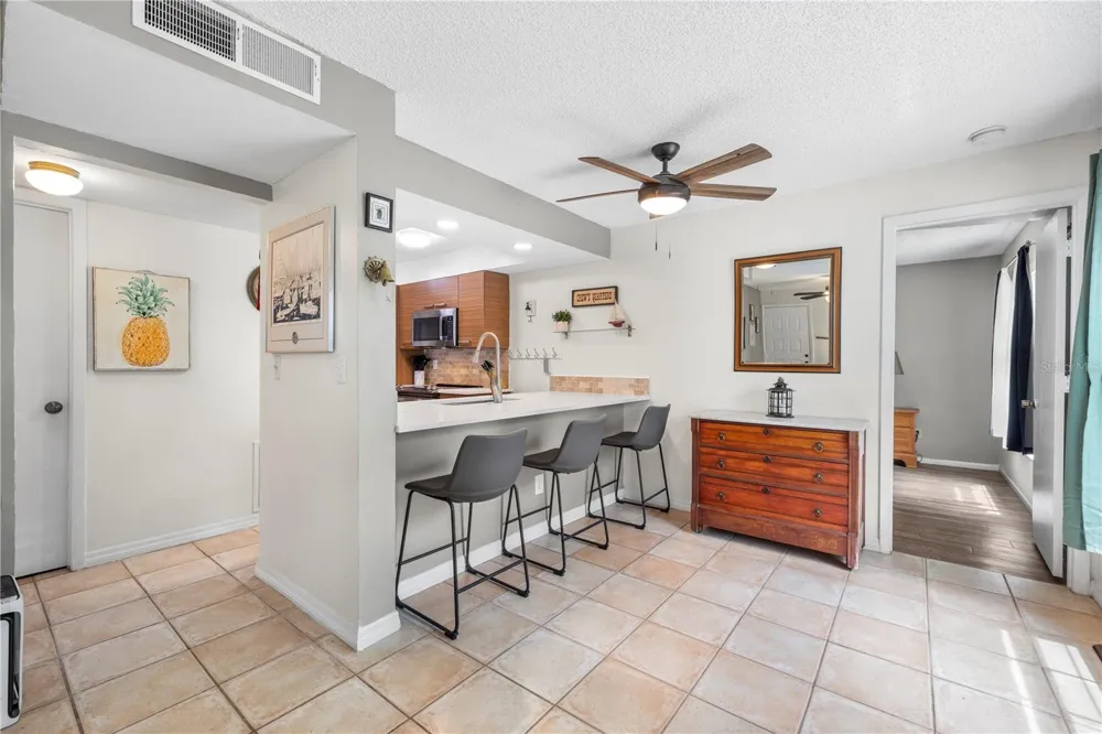 3016 BONAVENTURE CIRCLE #104 Palm Harbor, FL 34684