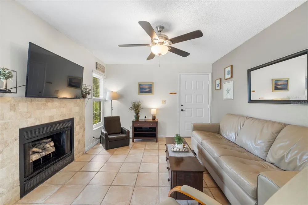 3016 BONAVENTURE CIRCLE #104 Palm Harbor, FL 34684