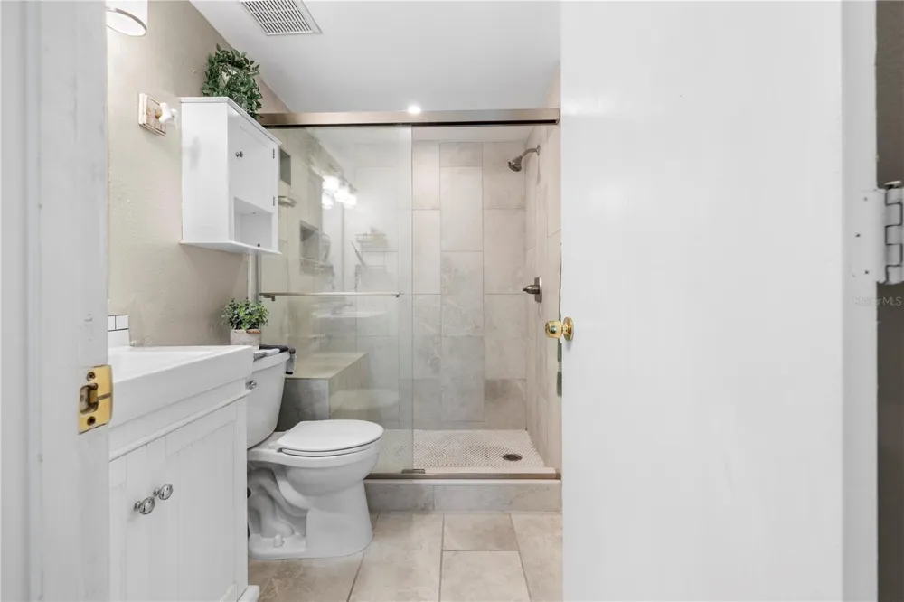 3016 BONAVENTURE CIRCLE #104 Palm Harbor, FL 34684