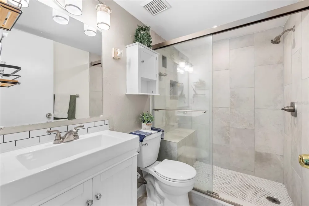 3016 BONAVENTURE CIRCLE #104 Palm Harbor, FL 34684