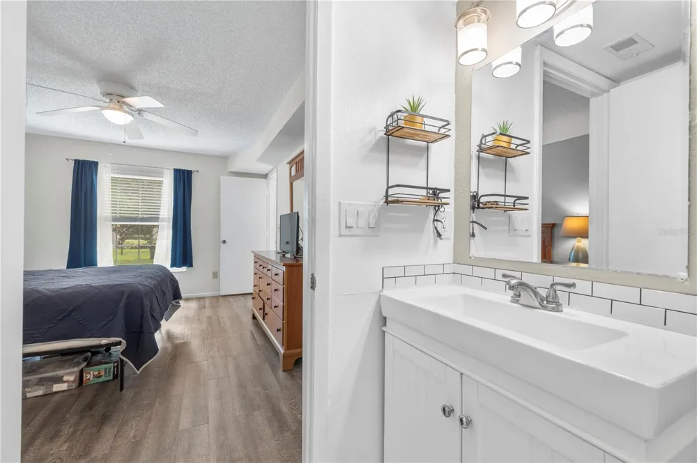 3016 BONAVENTURE CIRCLE #104 Palm Harbor, FL 34684