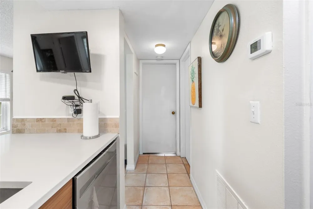 3016 BONAVENTURE CIRCLE #104 Palm Harbor, FL 34684
