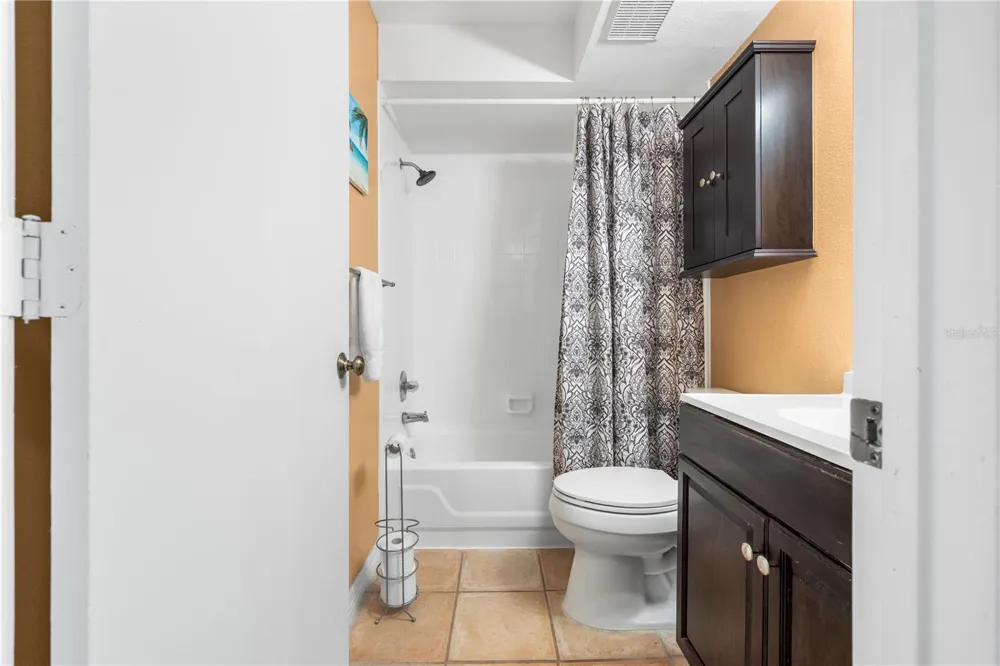 3016 BONAVENTURE CIRCLE #104 Palm Harbor, FL 34684