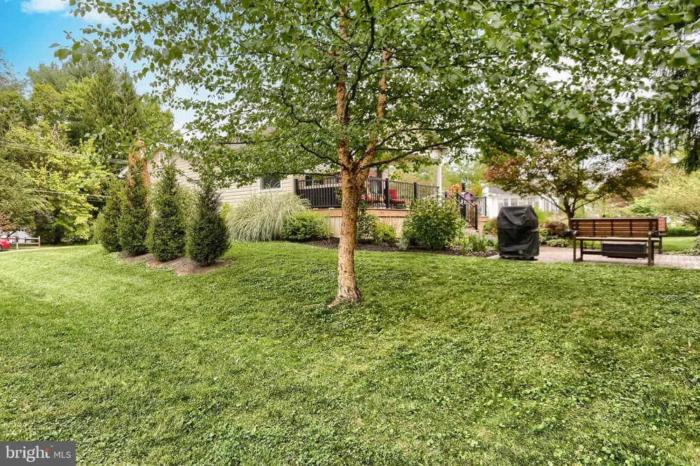 818 MEADOW Camp Hill, PA 17011