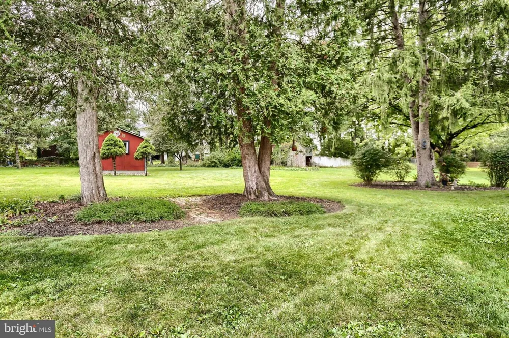 818 MEADOW Camp Hill, PA 17011