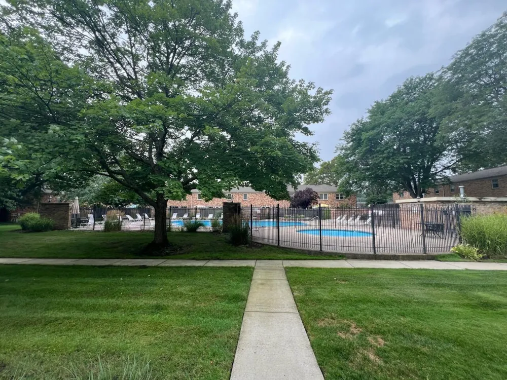 2505 Abbington Drive SE #137 Grand Rapids City, MI 49506