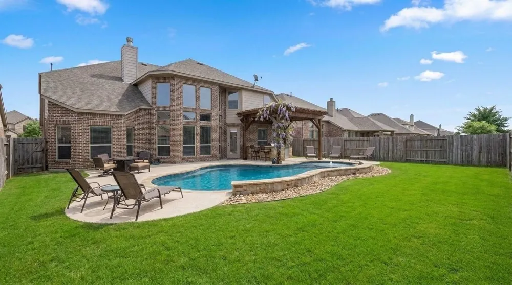 9422 Emerald Lakes Drive Rosharon, TX 77583