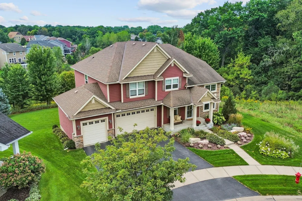 13273 Carlingford Lane Rosemount, MN 55068