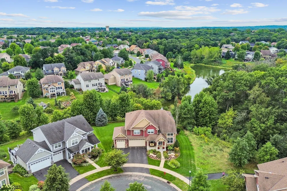 13273 Carlingford Lane Rosemount, MN 55068