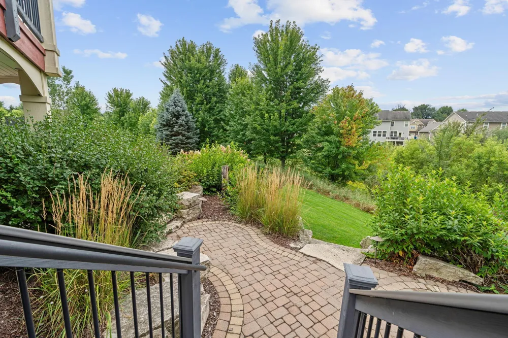 13273 Carlingford Lane Rosemount, MN 55068