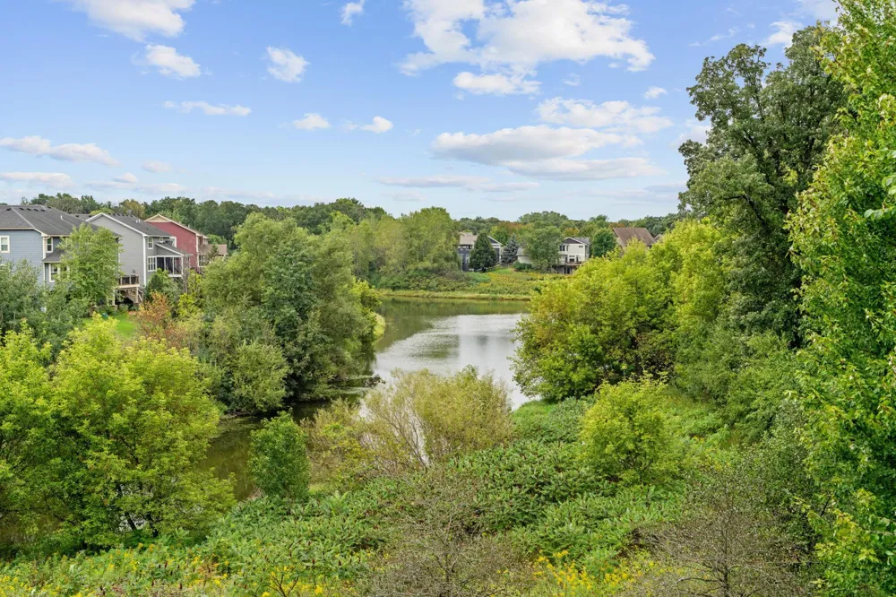 13273 Carlingford Lane Rosemount, MN 55068