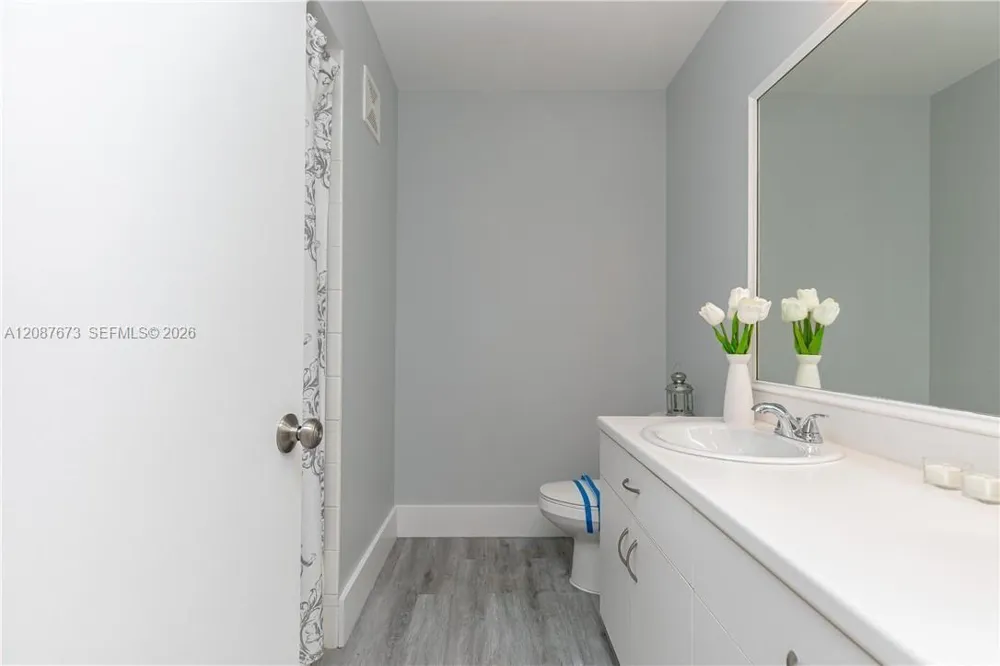 3635 San Simeon Cir Weston, FL 33331