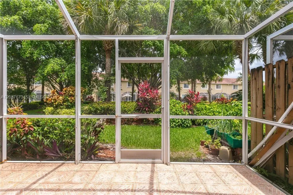 3635 San Simeon Cir Weston, FL 33331