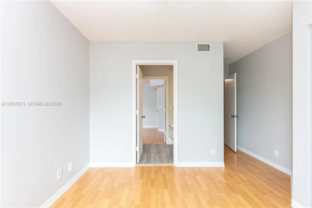 3635 San Simeon Cir Weston, FL 33331