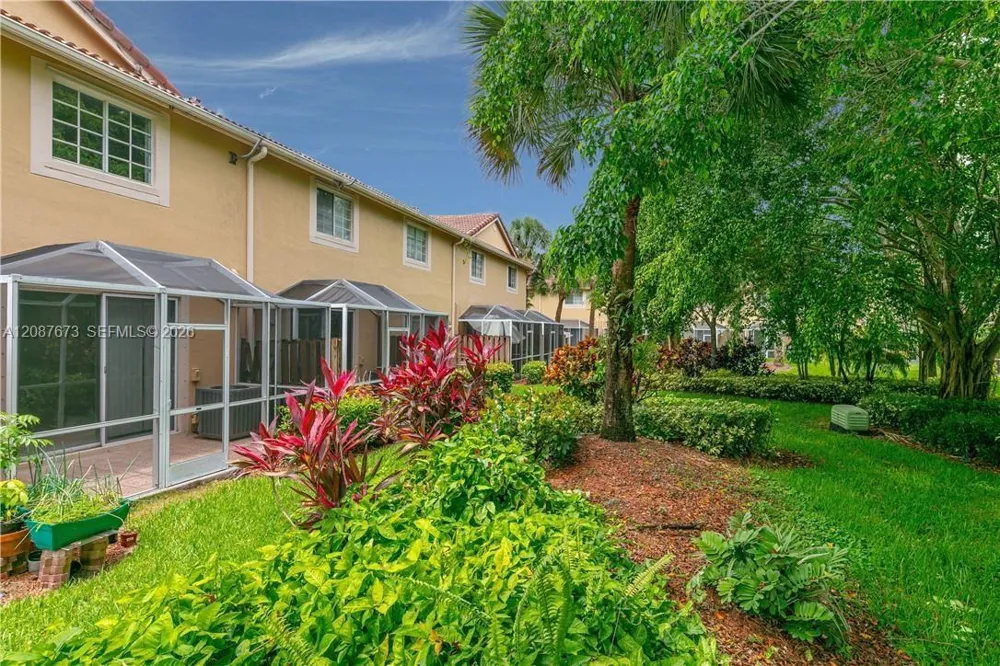 3635 San Simeon Cir Weston, FL 33331