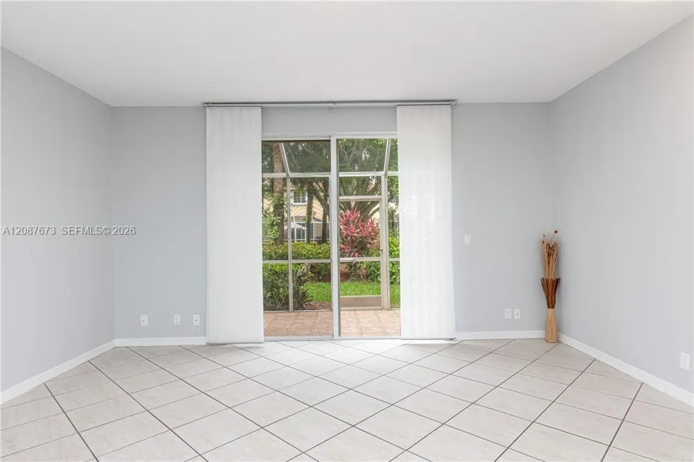 3635 San Simeon Cir Weston, FL 33331