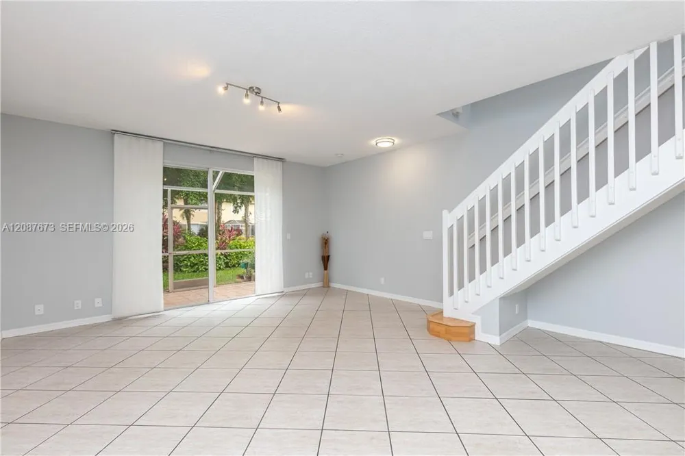 3635 San Simeon Cir Weston, FL 33331