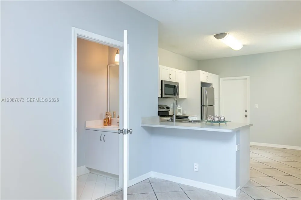 3635 San Simeon Cir Weston, FL 33331