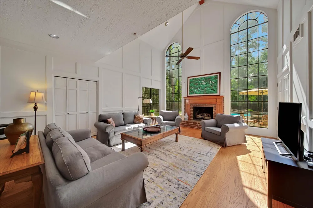 25 Cascade Springs Place The Woodlands, TX 77381