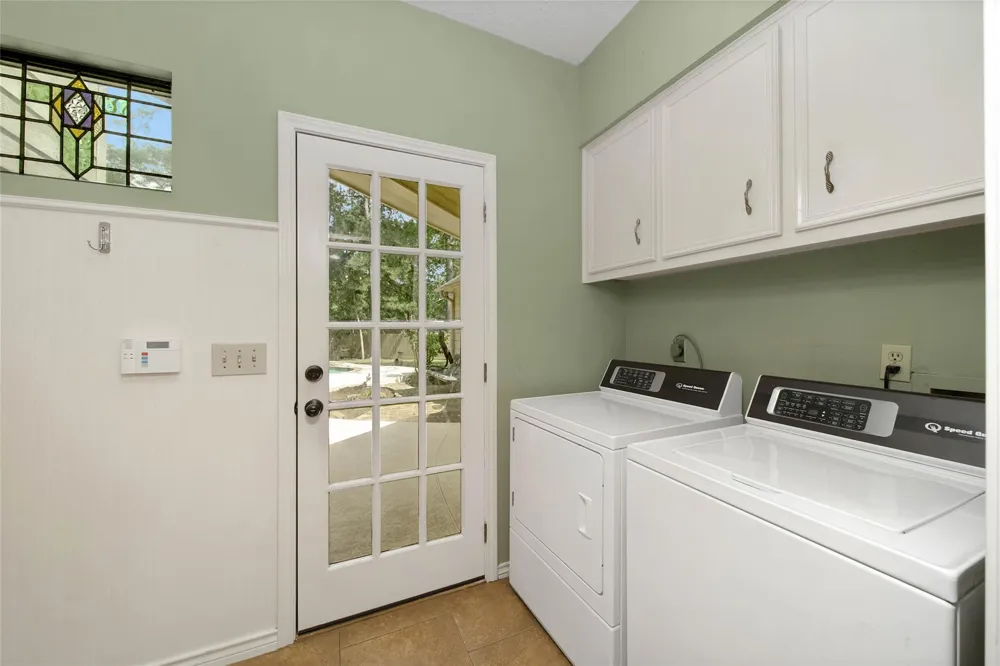 25 Cascade Springs Place The Woodlands, TX 77381