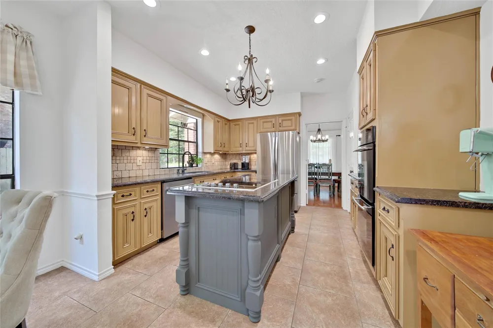 25 Cascade Springs Place The Woodlands, TX 77381