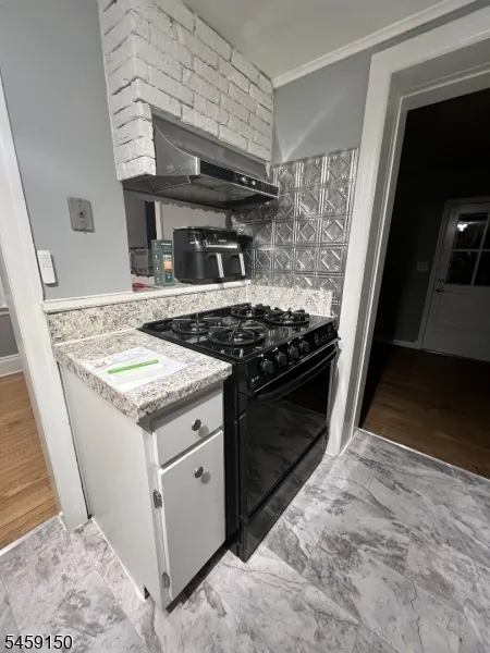 60 Commercial Ave #A Unit A Woodbridge, NJ 07001