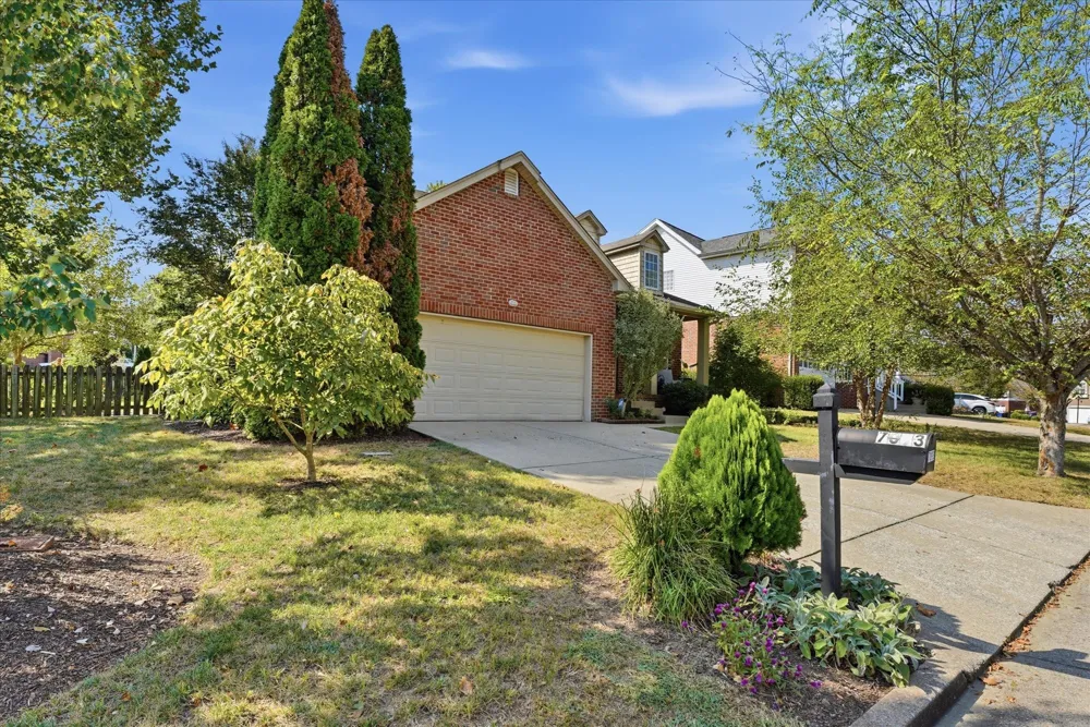 7093 Bridgeport Dr Nashville, TN 37221
