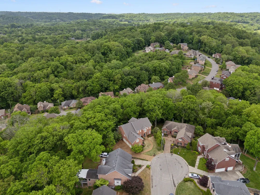 6781 Autumnwood Dr Nashville, TN 37221
