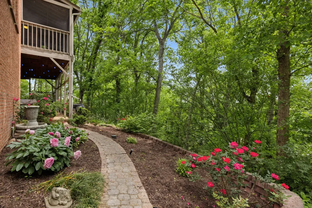 6781 Autumnwood Dr Nashville, TN 37221
