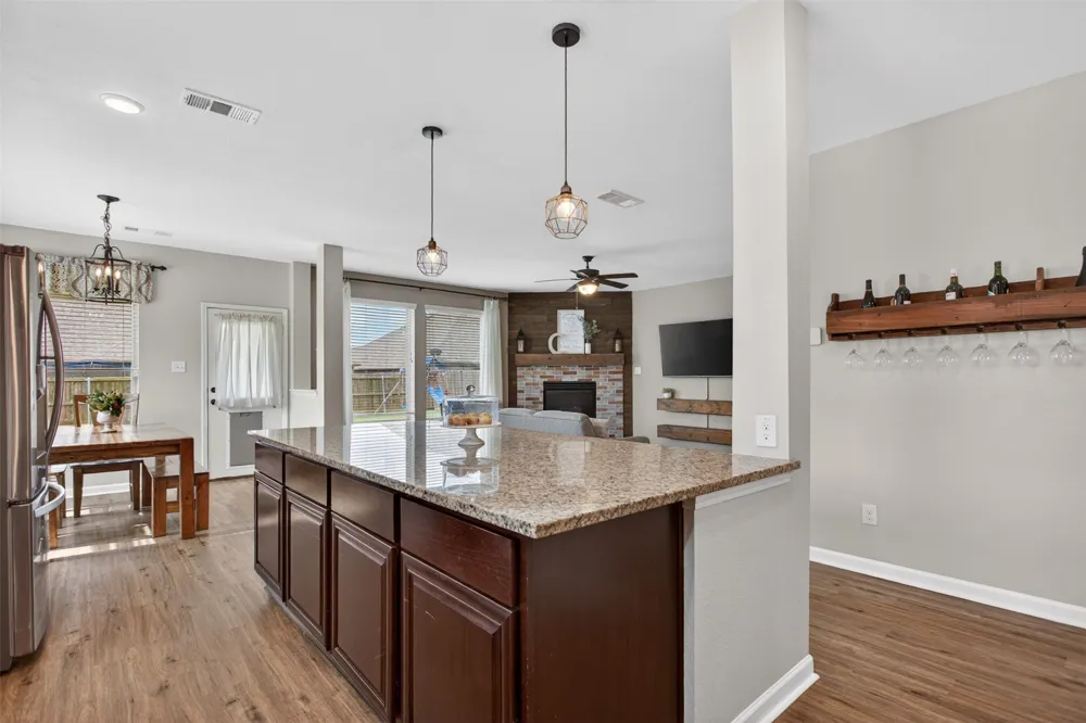 1637 Pike Drive Forney, TX 75126