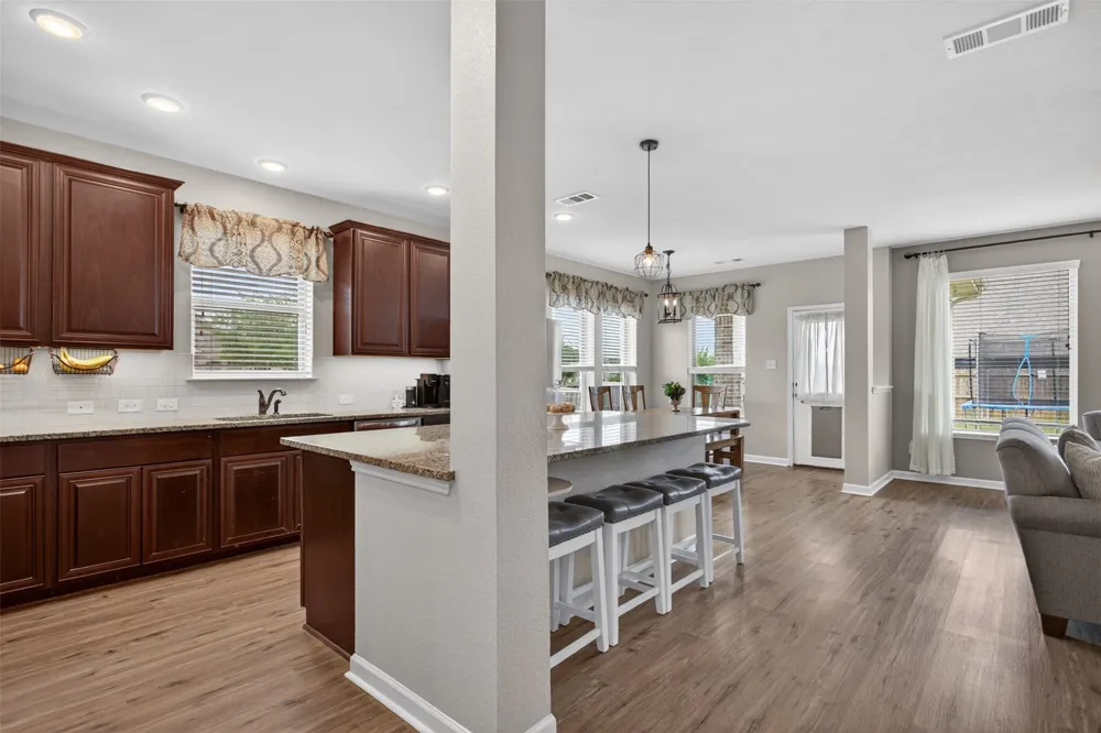 1637 Pike Drive Forney, TX 75126