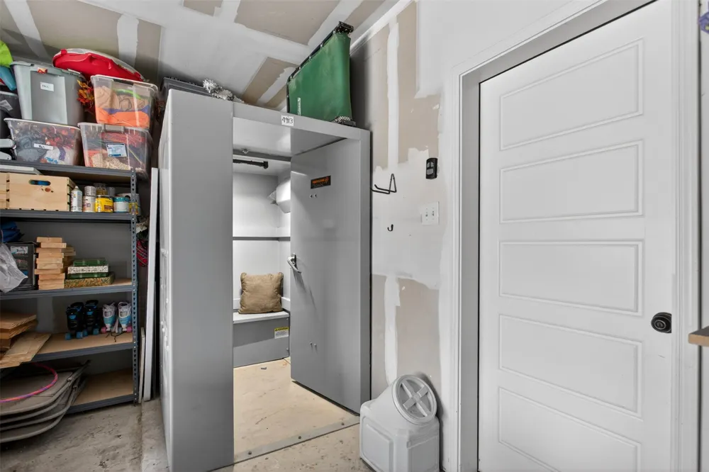 1637 Pike Drive Forney, TX 75126