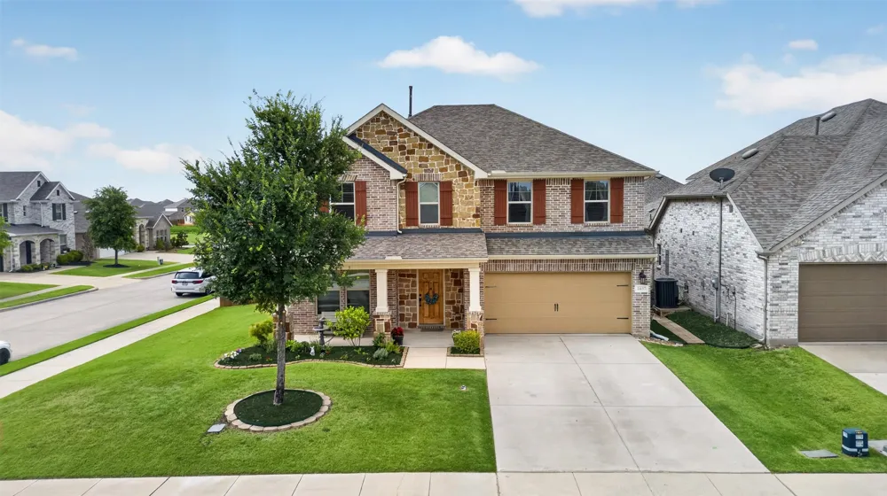 1637 Pike Drive Forney, TX 75126