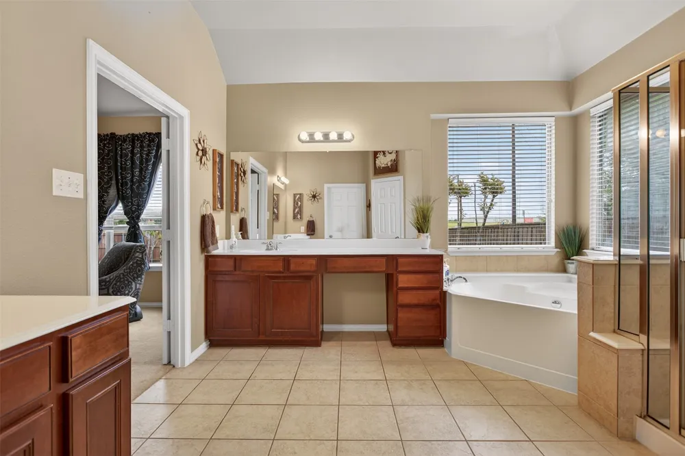 917 White Porch Avenue Forney, TX 75126