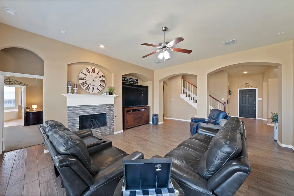 917 White Porch Avenue Forney, TX 75126