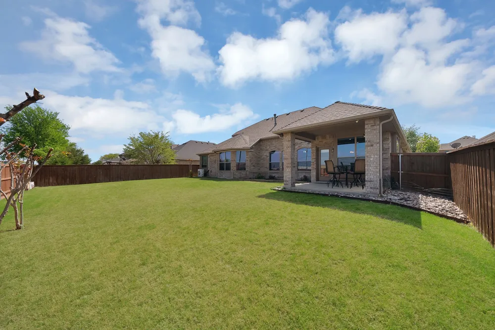 917 White Porch Avenue Forney, TX 75126