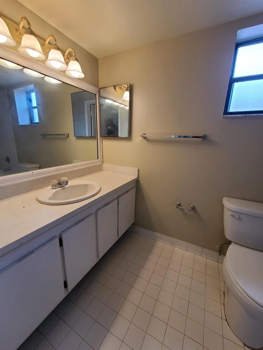 1880 CONGRESS AVENUE #409 West Palm Beach, FL 33401